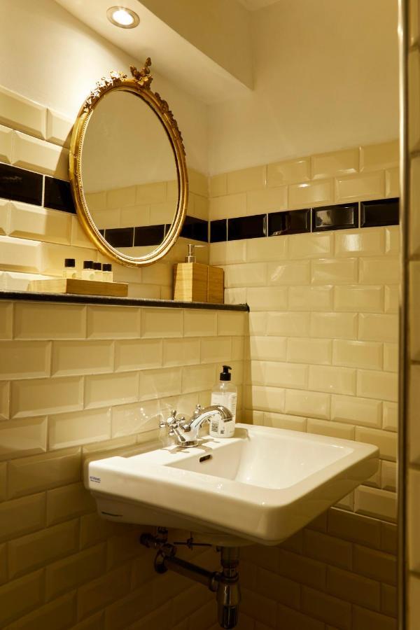 Modern Canal House Loft - City Center Амстердам Екстериор снимка
