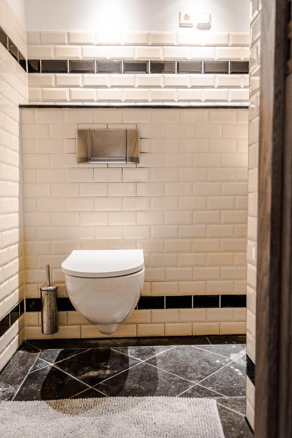 Modern Canal House Loft - City Center Амстердам Екстериор снимка